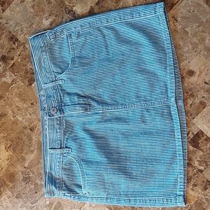 Old Navy jean mini skirt, size 6, GUC